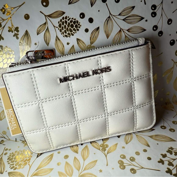 Michael Kors Handbags - Michael Kors White Quilted Wallet